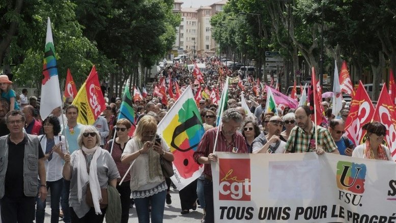 Oposição vai às ruas na França contra políticas de Macron