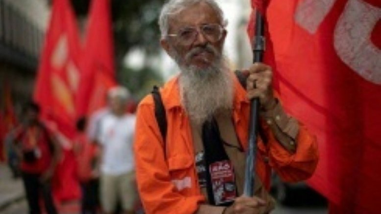 Sindicatos petroleiros pedem suspensão de greve