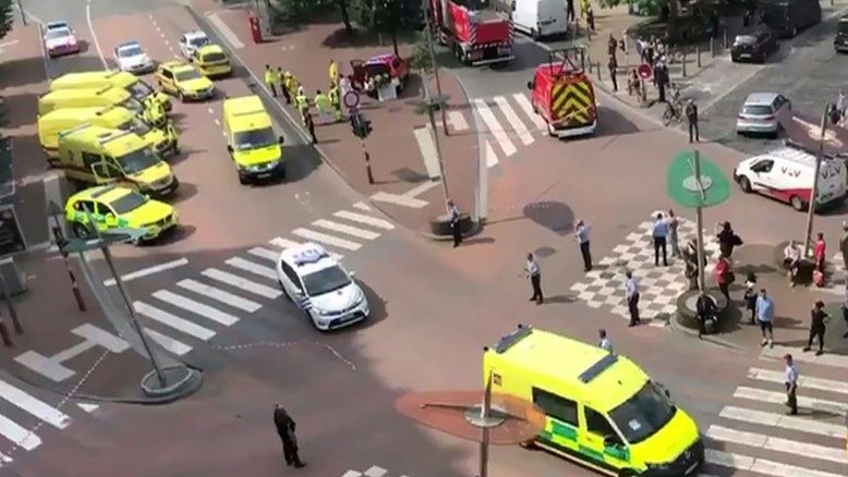 Agressor da Bélgica tomou as armas de policiais após ataque com faca