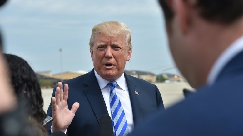 Trump cada vez mais enrolado em escândalo por pagamento a atriz pornô