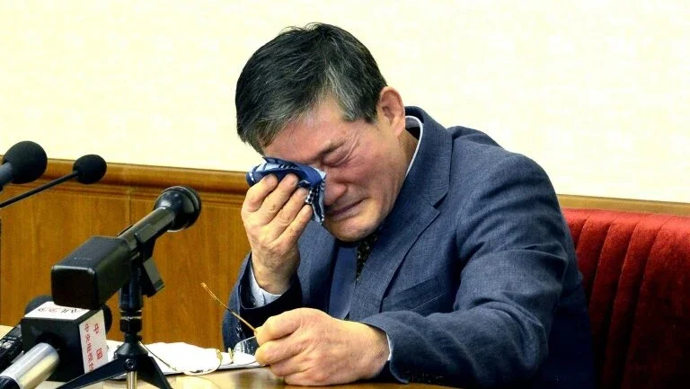 Quem são os três americanos libertados na Coreia do Norte