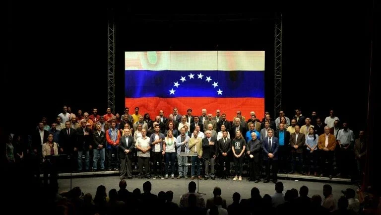 Os desafios que a oposição enfrenta após a reeleição de Maduro na Venezuela