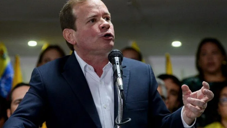 Oposição venezuelana diz que aumentará pressão por 