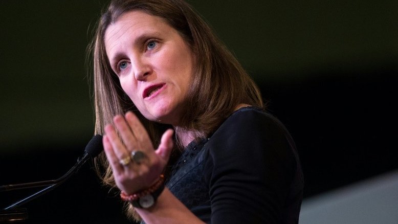 Setor automobilístico é fundamental para Nafta, diz chanceler do Canadá