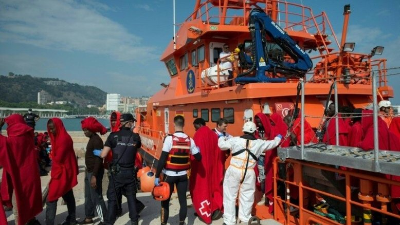 Espanha resgata mais de 400 migrantes no Mediterrâneo