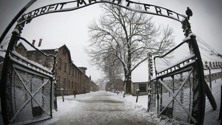 Arquivos de julgamento de Auschwitz são inscritos na Unesco