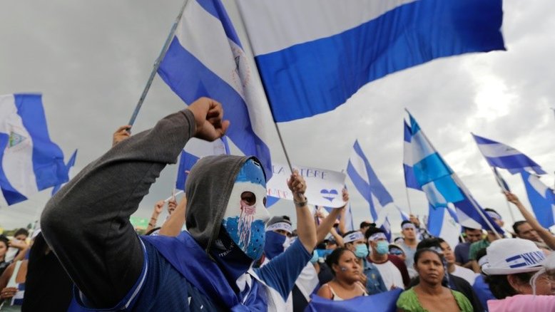 Nicarágua tenta sair do impasse, enquanto a crise se aprofunda