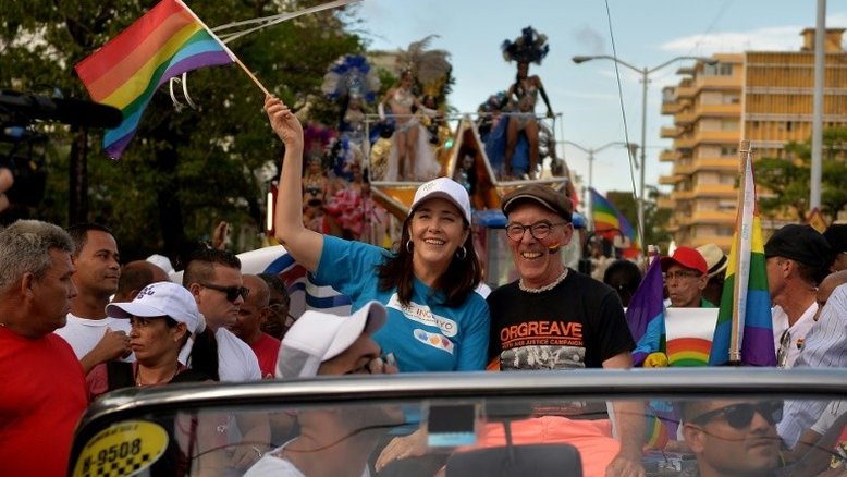 Filhos de Raúl Castro e Díaz-Canel animam marcha contra homofobia em Cuba