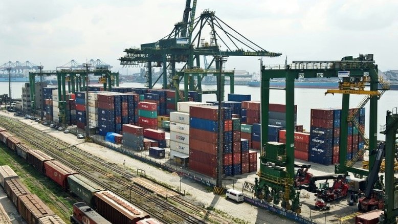 Operações no Porto de Santos continuam prejudicadas por protestos