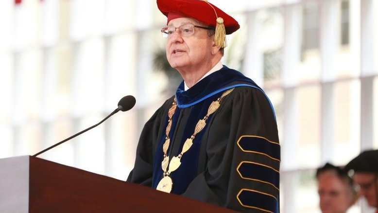 Renuncia presidente de universidade da Califórnia por escândalo sexual