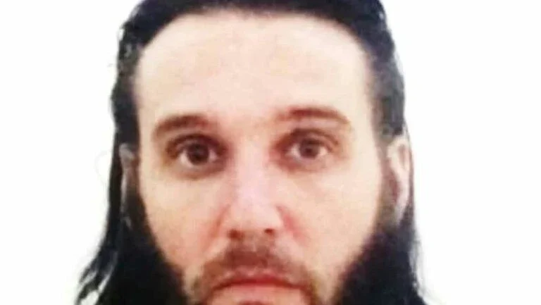 Curdos da Síria anunciam captura de extremista francês procurado