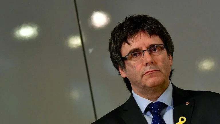 Justiça alemã rejeita pedido de prisão contra líder separatista catalão