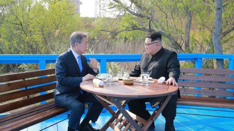 Coreia do Norte adota fuso horário do Sul