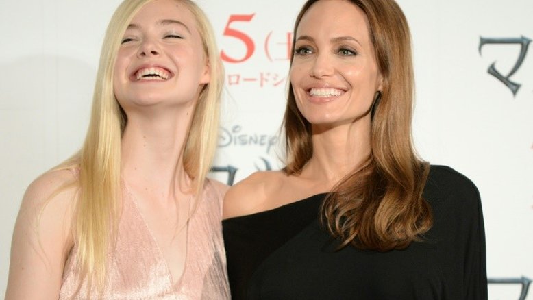 Elle Fanning e Angelina Jolie se reúnem para 'Malevóla 2'