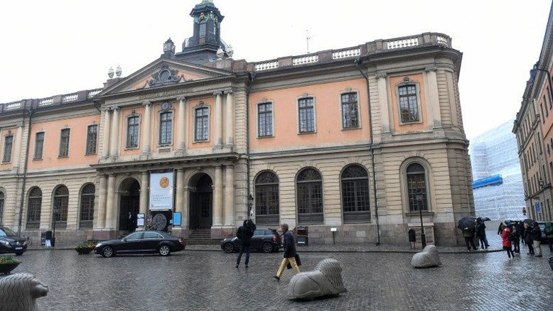 Fundação Nobel pode voltar a adiar entrega do prêmio de Literatura