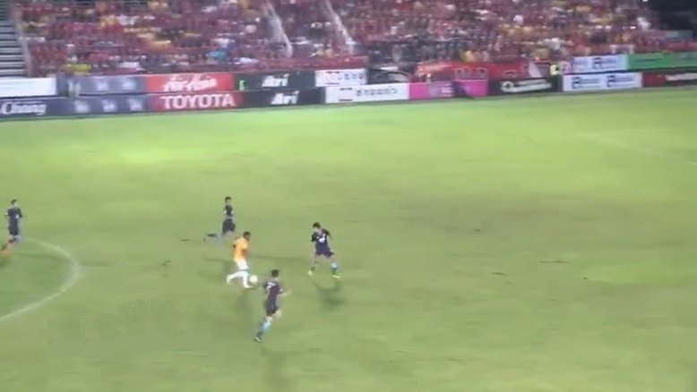 Em dia de final da Liga dos Campeões, brasileiro faz gol digno de Puskas