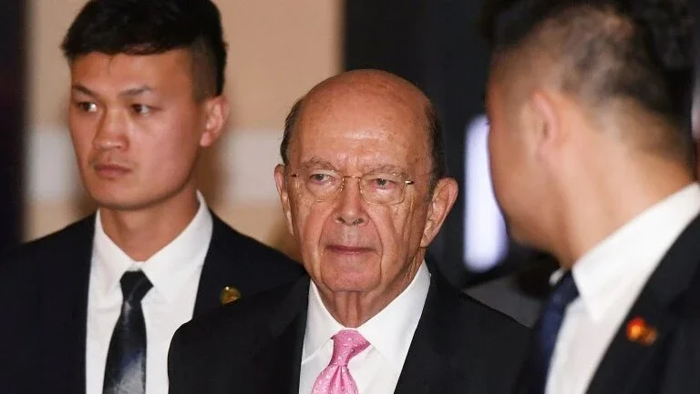 Forbes revela laços financeiros do secretário de Comércio dos EUA com China