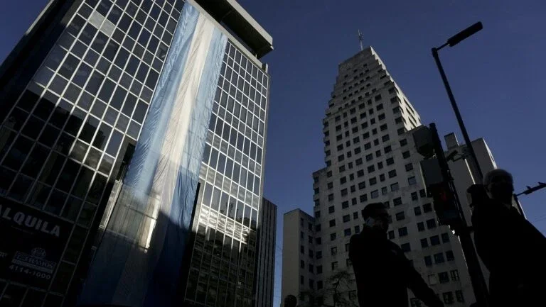 Argentina recebe primeira parcelo do crédito do FMI
