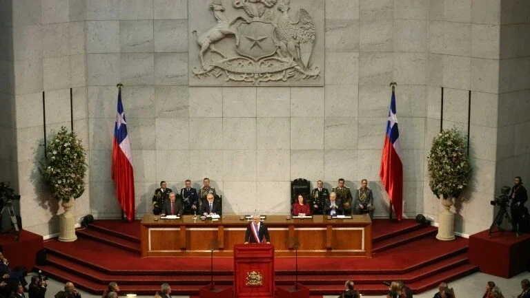 Piñera anuncia reforma de seguros de saúde e aposentadorias do Chile
