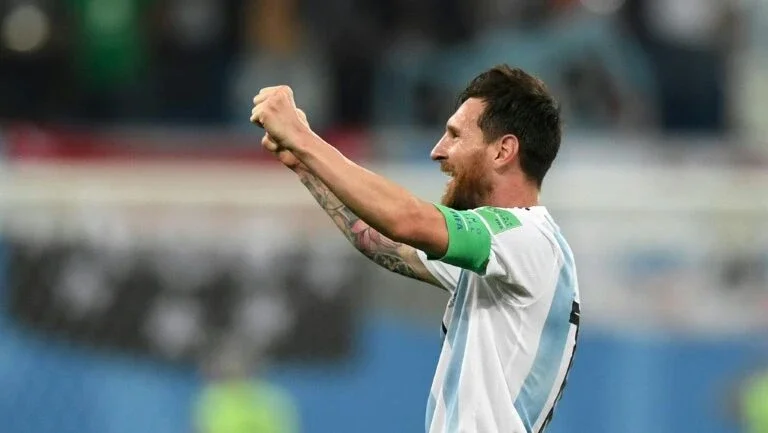 Messi desperta mais paixão do que Neymar no Facebook