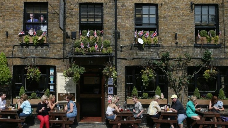 Britânicos começam a dar as costas ao álcool e buscam alternativas