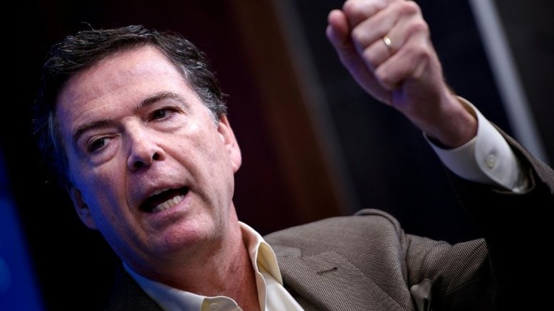 Ex-chefe do FBI quebrou regras, mas sem motivações políticas, diz relatório