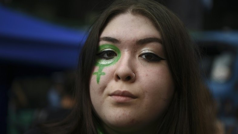 Argentina: 1.925 tornozeleiras eletrônicas contra violência de gênero