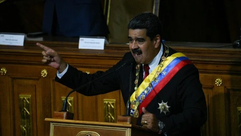 EUA conseguem apoio na OEA para desconhecer reeleição de presidente venezuelano