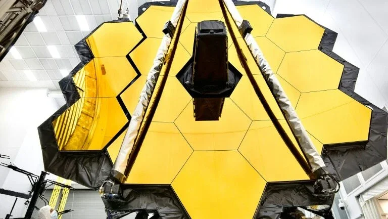 Nasa adia mais uma vez lançamento de poderoso telescópio espacial