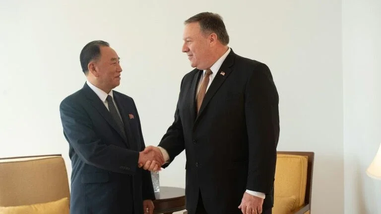 Trump confirma cúpula com Kim Jong Un em 12 de junho em Singapura