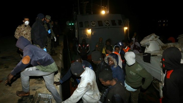 Quase mil migrantes são resgatados no Mediterrâneo em 24 horas