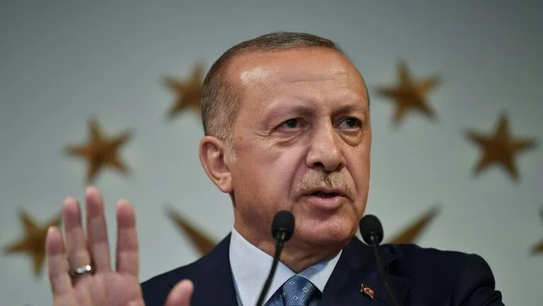 Erdogan poderá consolidar postura dura na política turca