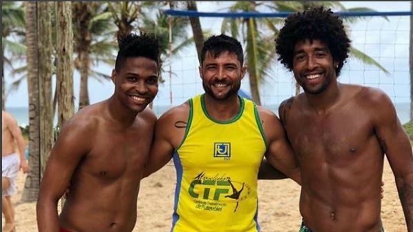 Em Salvador, Dante e mais 30 engrossam torcida pelo Brasil no Mundial: "Time está crescendo na hora certa" 2 Em Salvador, Dante e mais 30 engrossam torcida pelo Brasil no Mundial: "Time está crescendo na hora certa"