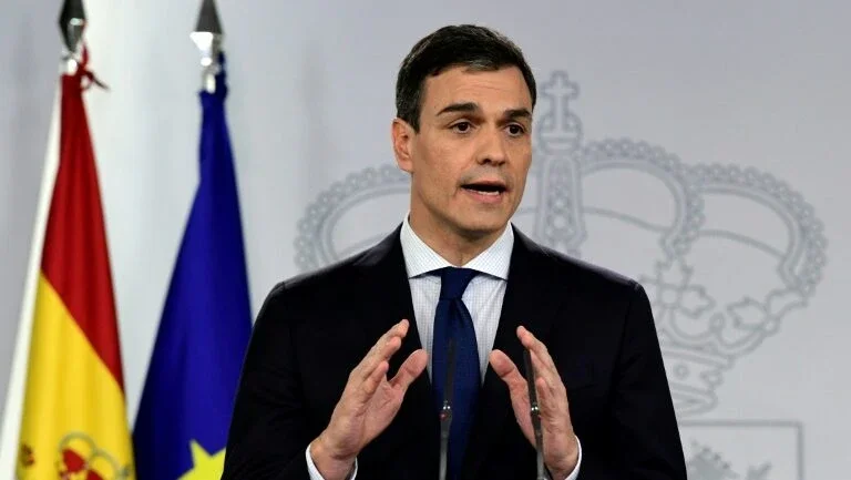 Sánchez, com as mãos atadas ante 