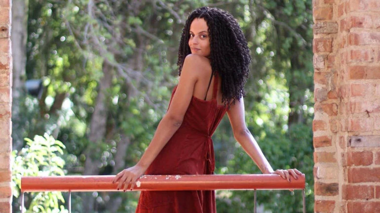 Atriz transexual Gabriela Loran consegue mudança de sexo em certidão