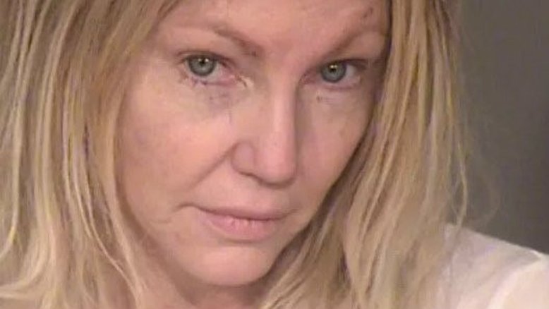 Após tentar se matar, atriz de "Melrose Place" é presa por agredir policial
