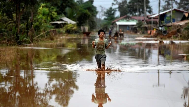 A frenética construção de represas coloca em risco o frágil Laos