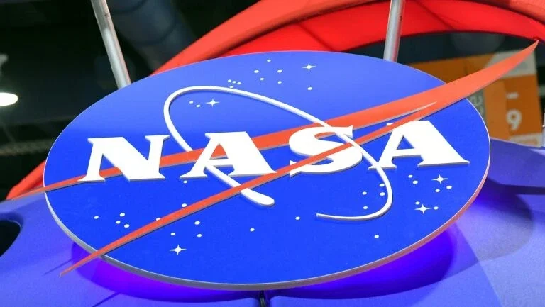 Estagiária é demitida da Nasa após xingar conselheiro no Twitter