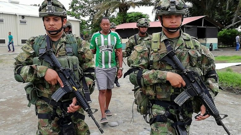 Militares negam plano para refundar guerrilha Farc na Colômbia