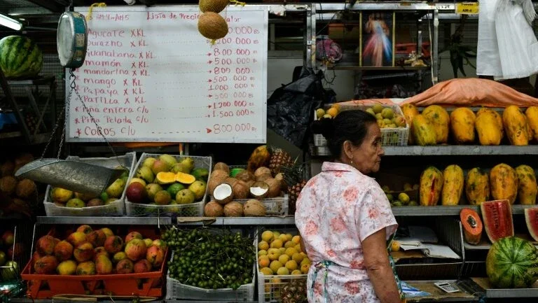Inflação da Venezuela chega a 46.305% ao ano em junho, diz Parlamento