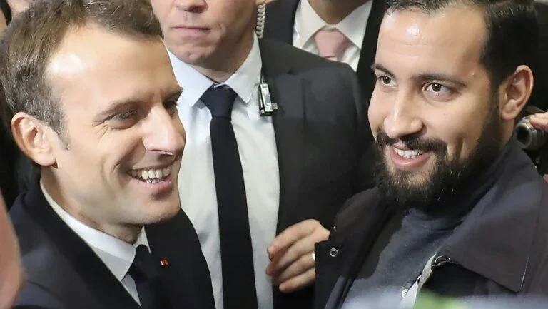 Executivo francês blinda Macron em meio a escândalo envolvendo chefe de segurança