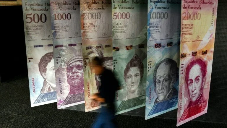 FMI prevê inflação de 1.000.000% para Venezuela até o fim do ano