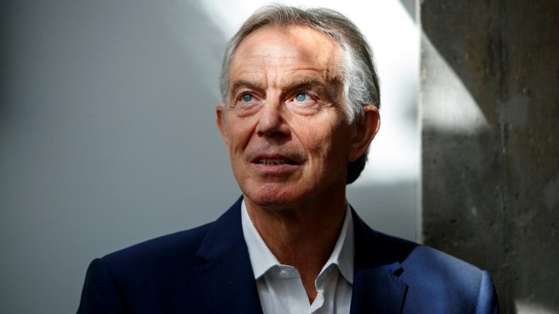 Tony Blair pede segunda votação para solucionar 'desastre' do Brexit