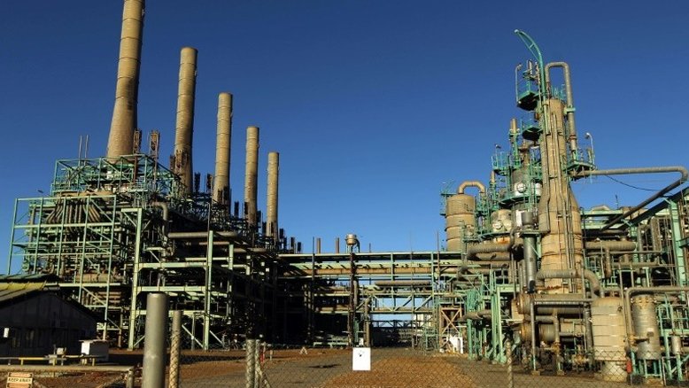 Petróleo opera sem sinal único, após recuo da semana passada