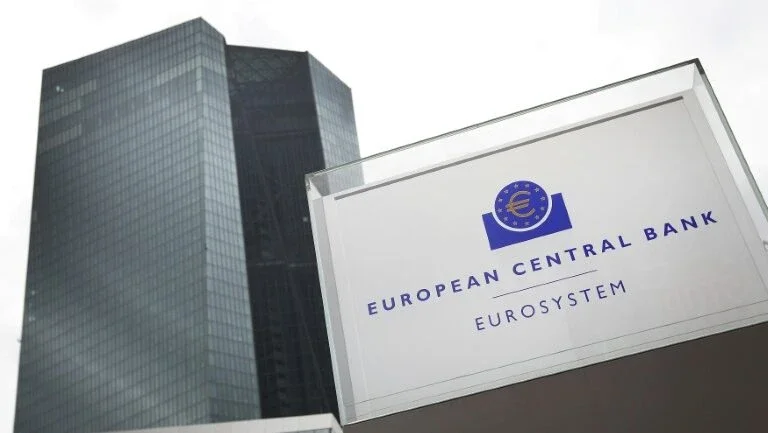 BCE mantém objetivo monetário, atento a tensões comerciais