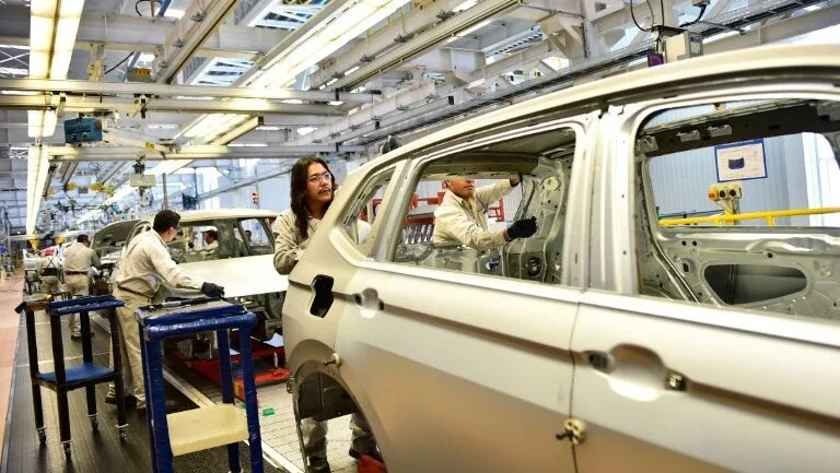 Produção e exportação de veículos do México crescem em junho