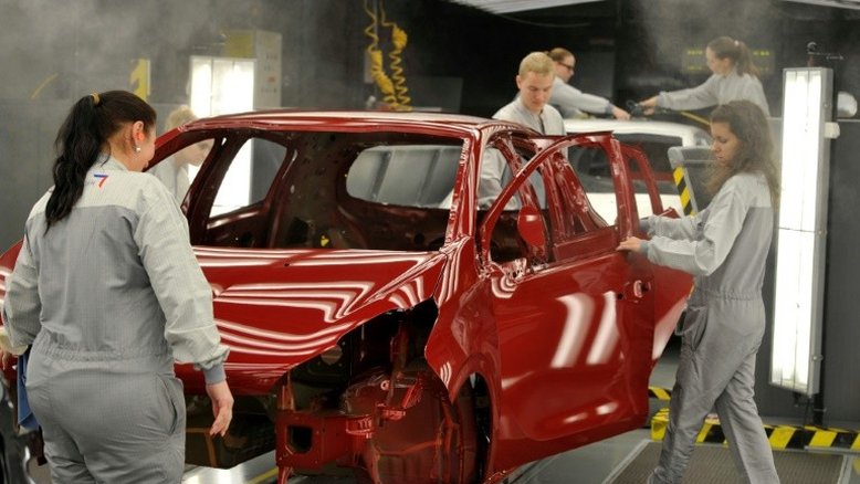 Peugeot registra lucro líquido de 1,83 bilhão de euros no 1º semestre