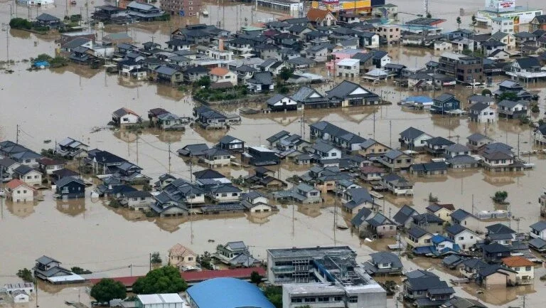Sobe para 75 número de mortos por chuvas no Japão