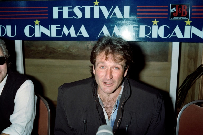 Objetos e obras de arte de Robin Williams serão leiloados em Nova York -  ISTOÉ Independente