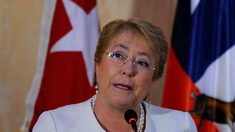 Ex-presidente chilena assina carta de apoio a candidatura de Lula